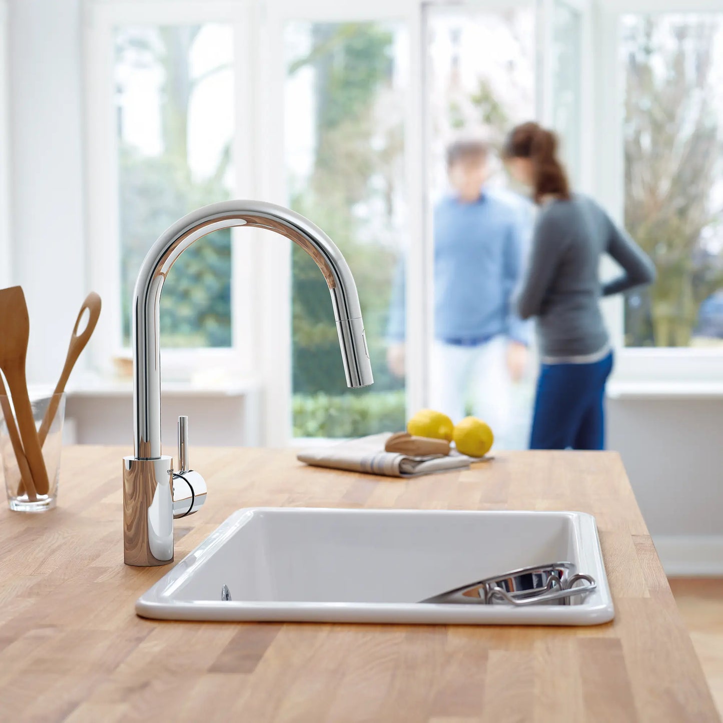 CONCETTO Single-Handle Pull Down Kitchen Faucet Dual Spray 5.7 L/mi