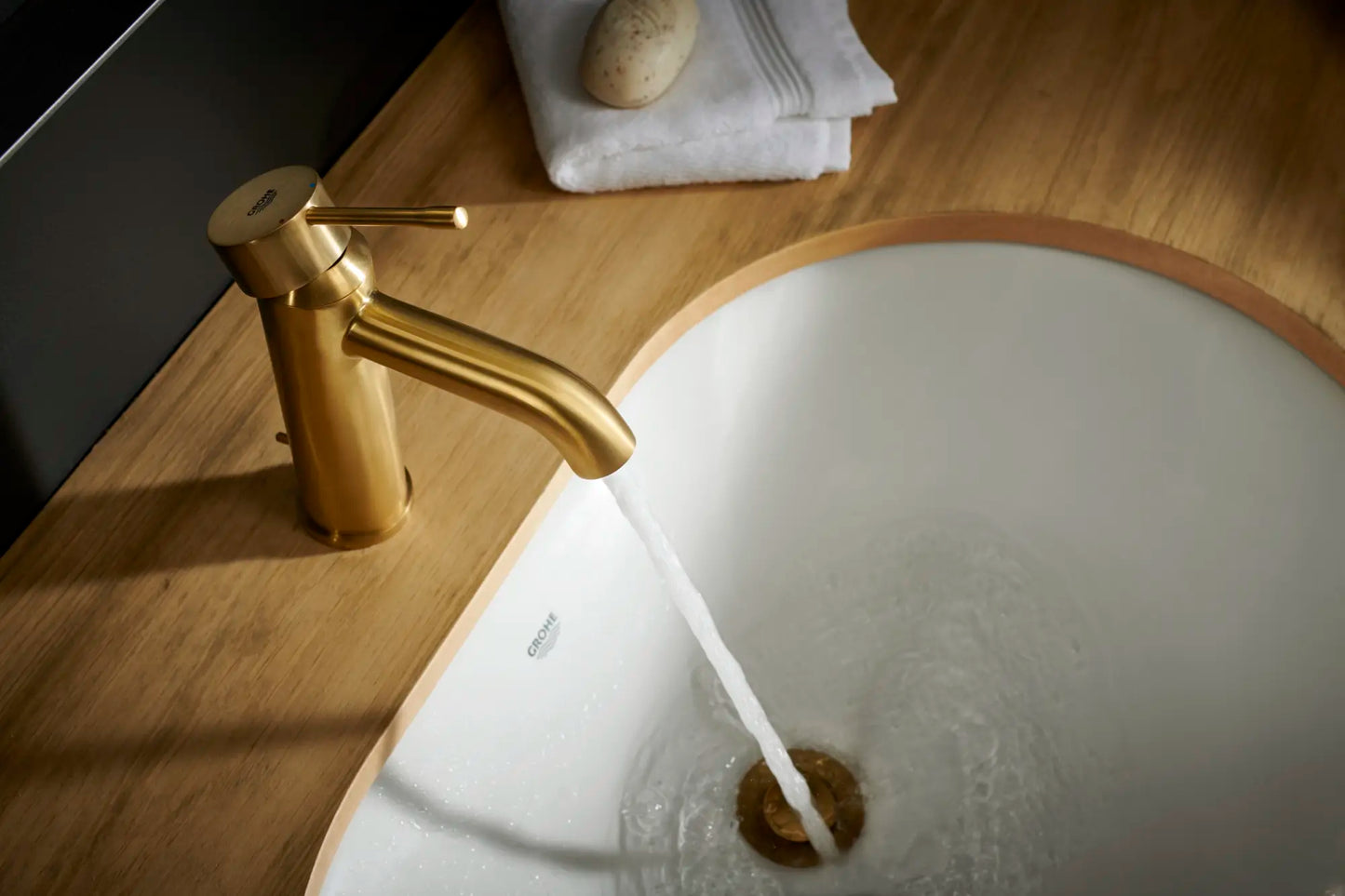 Grohe Essence New Single Hole Single-Handle S-Size Bathroom Faucet 4.5 L/Min (1.2 Gpm)