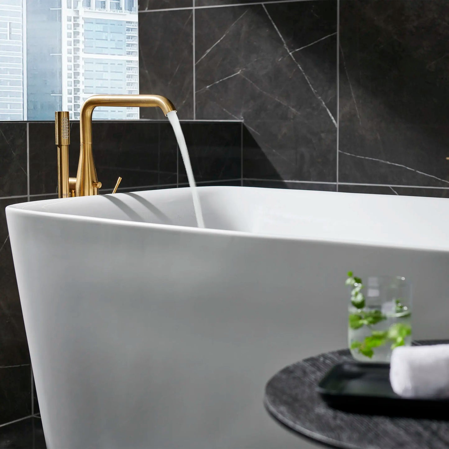 Grohe Essence Single-Handle Freestanding Tub Faucet With 6.6 L/Min (1.75 Gpm) Hand Shower