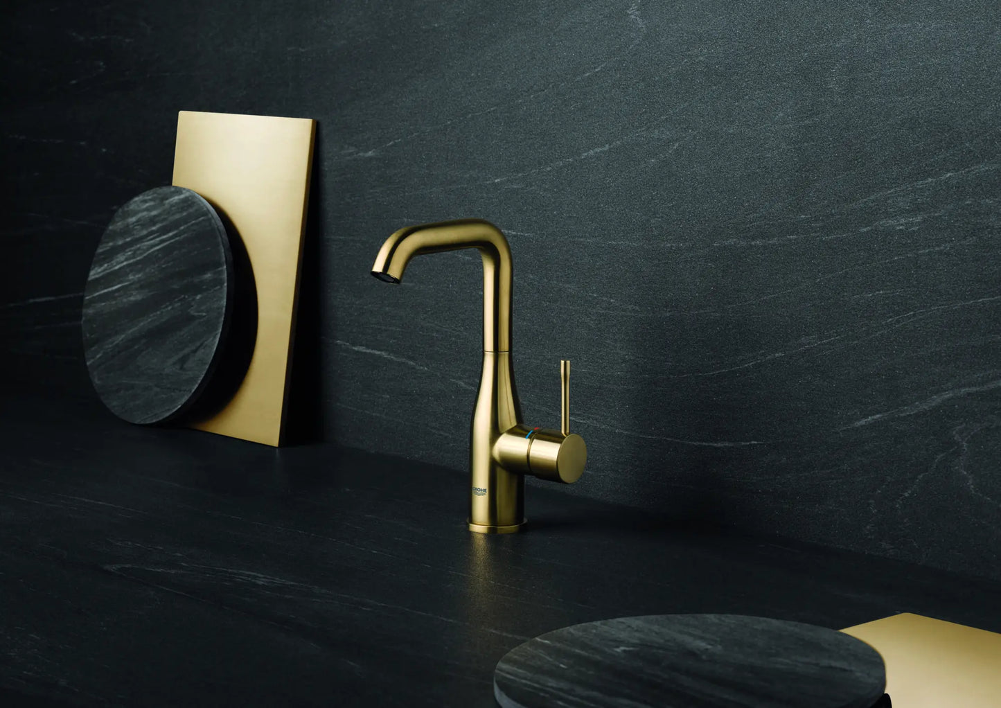 Grohe Essence New Single Hole Single-Handle L-Size Bathroom Faucet 4.5 L/Min (1.2 Gpm)