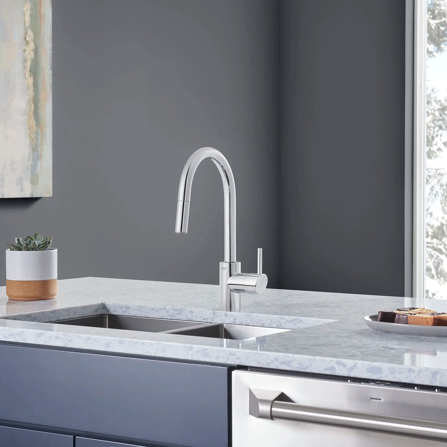 CONCETTO Single-Handle Pull Down Kitchen Faucet Dual Spray 5.7 L/mi