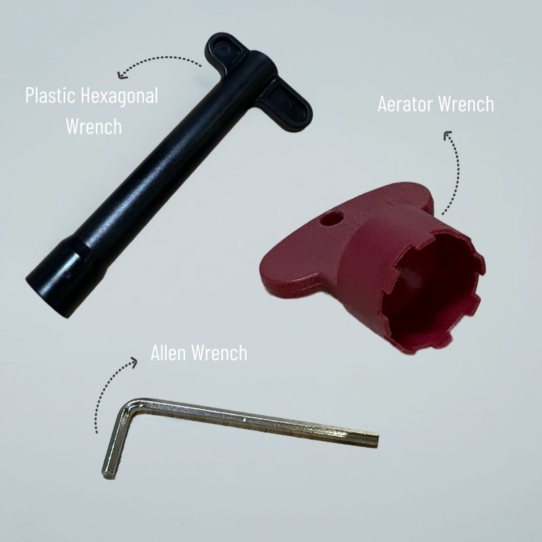 Melnick Single-Hole Bathroom Faucet By Visentin - Golzar Home