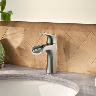 Aliante Single Control Bathroom Faucet Single Control Bathroom Faucet