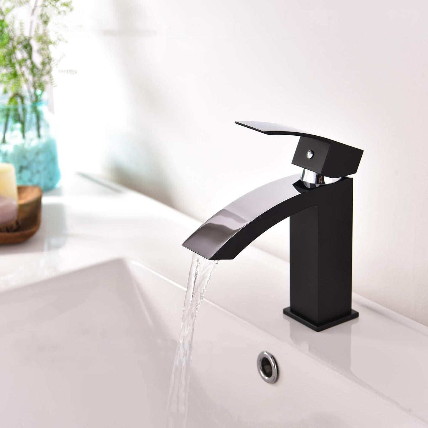 Kodaen Satro Single Hole Bathroom Faucet - Golzar Home