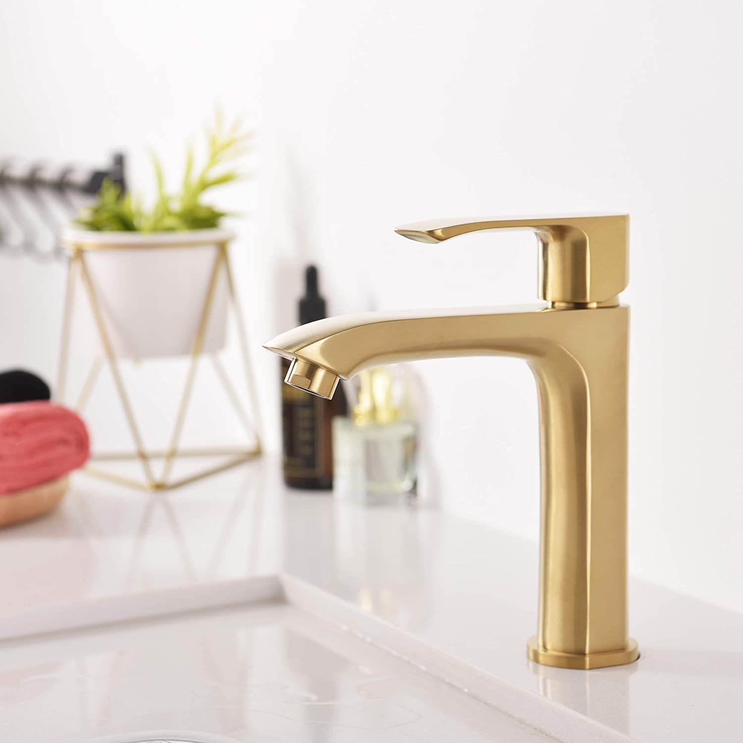 Slim Single Hole Bathroom Faucet-F11125 - Golzar Home