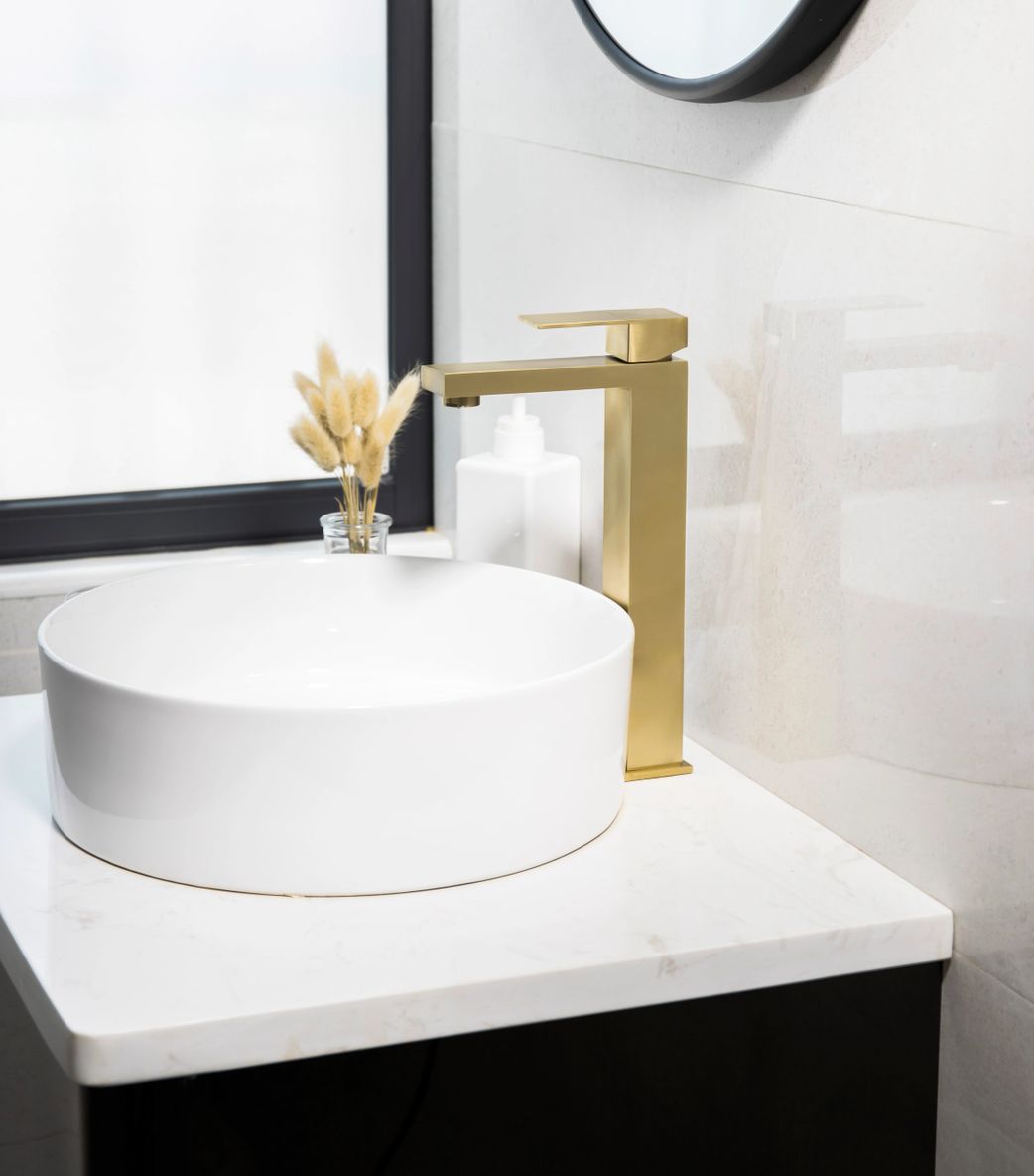 Aquaflo Kent Single-Hole Vessel Faucet