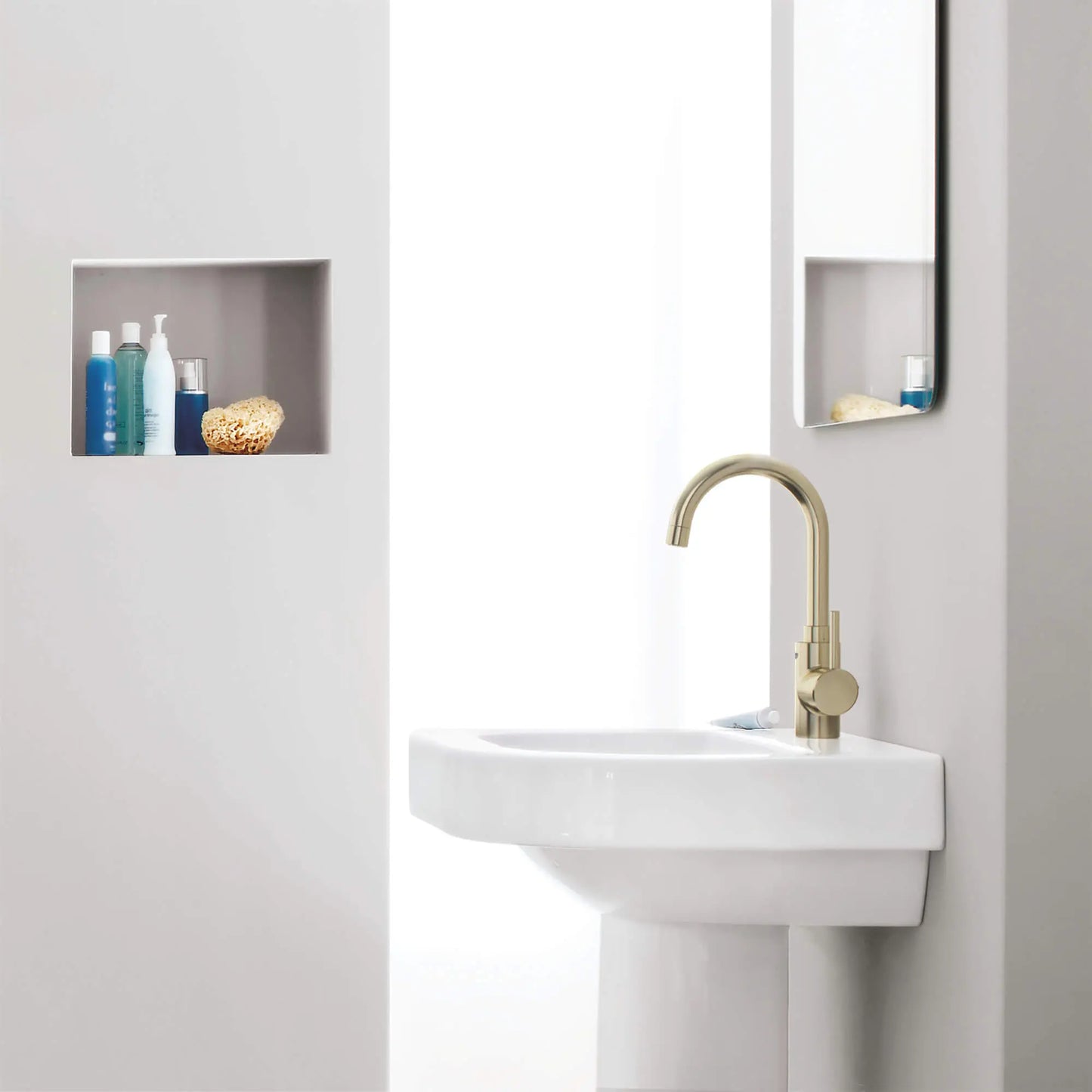 Concetto™ Single Hole Single-Handle L-Size Bathroom Faucet 1.2 Gpm