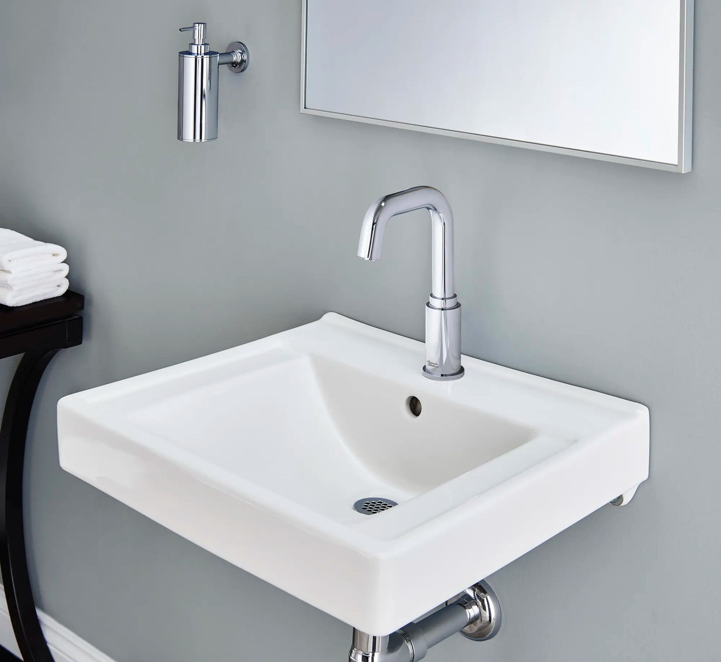 American Standard Serin™ Touchless Faucet, Base Model, 0.35 gpm/1.3 Lpm