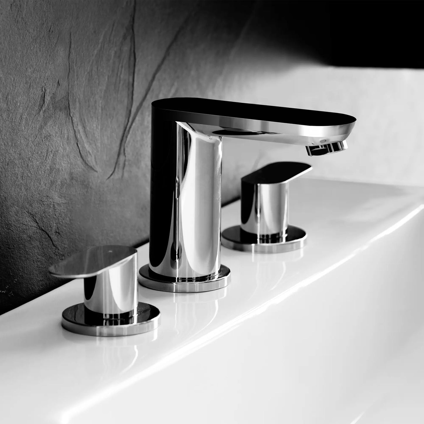 Grohe Eurosmart® Cosmopolitan 8" Widespread 2-Handle S-Size Bathroom Faucet 4.5 L/Min (1.2 Gpm)