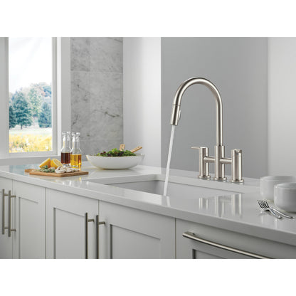 Delta Nicoli Pull-Down Bridge