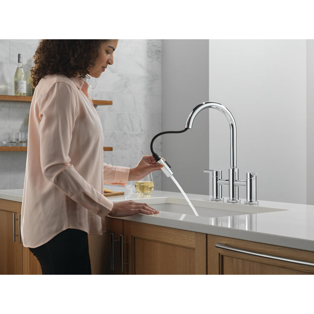 Delta Nicoli Pull-Down Bridge