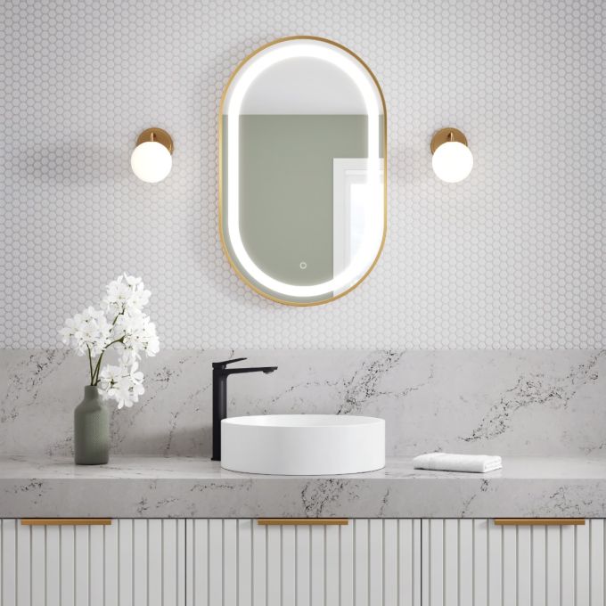 KALIA EFFECTLED-illuminated bathroom mirror - 20" x 32" - Brushed gold