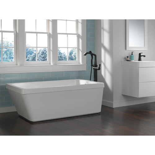 Delta Single Handle Lavatory Faucet - Metal Pop-Up