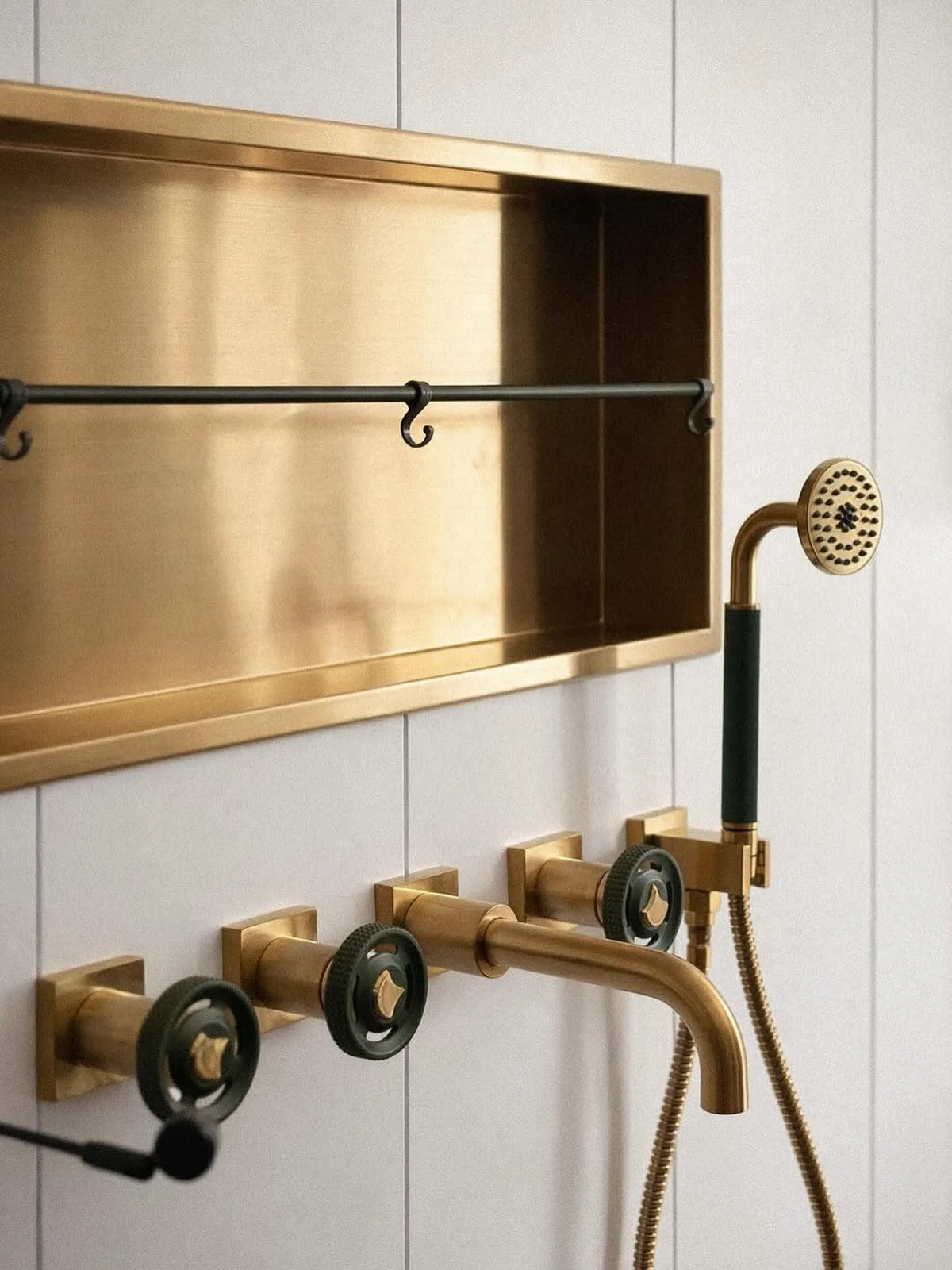 Rubinet R10 Shower Rubinet Canada - Custom Faucets & Shower Systems - Golzar Home