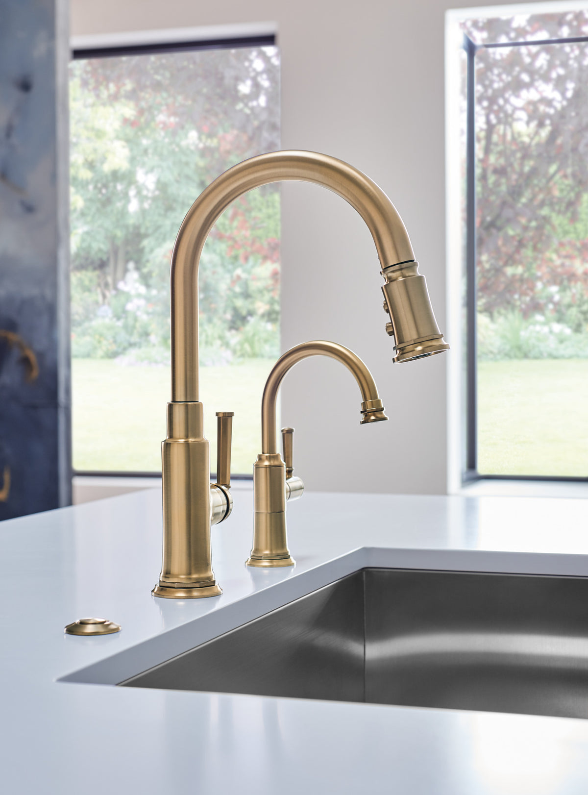 Brizo Air Switch with Dual Outlet lifestyle