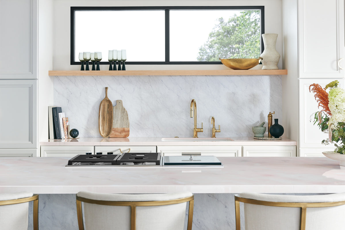Brizo Air Switch with Dual Outlet lifestyle