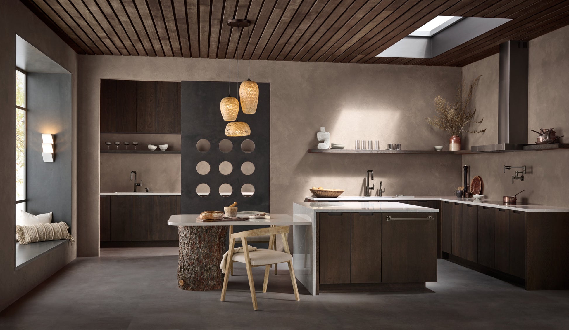 Kintsu 18" Towel Bar lifestyle