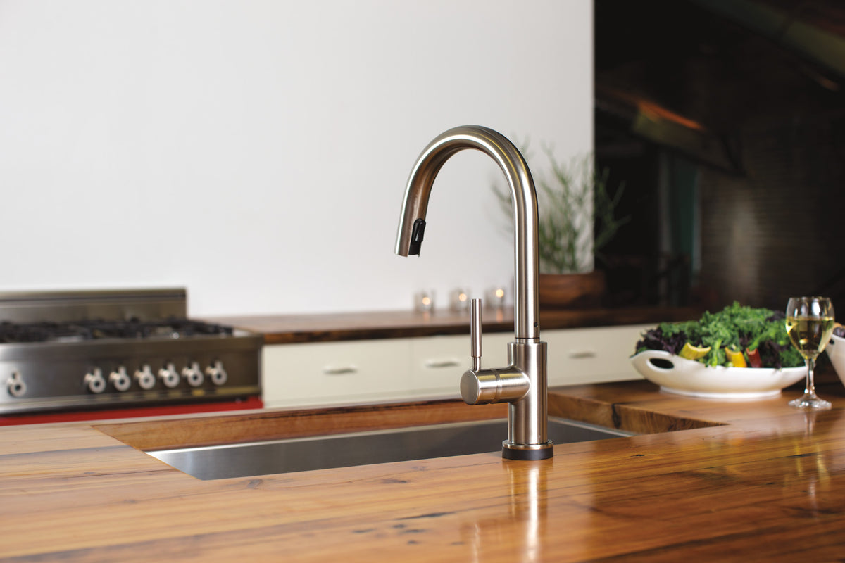 Solna SmartTouch Pull-Down Kitchen Faucet lifestyle