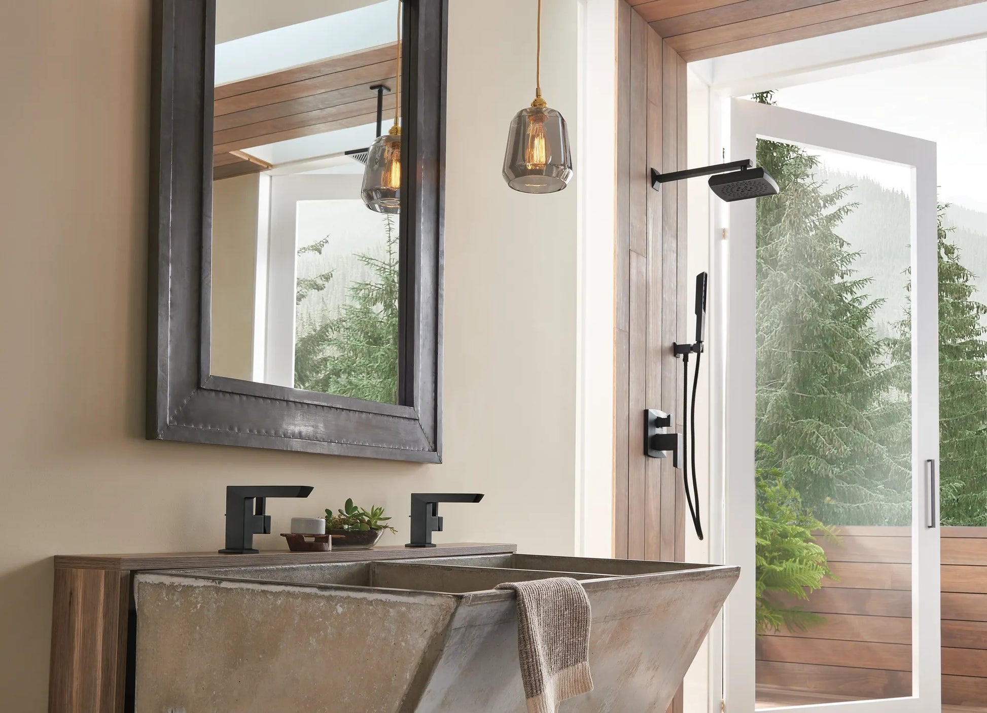 Vettis Pressure Balance Valve With Integrated 6-Function Diverter Trim lifestyle