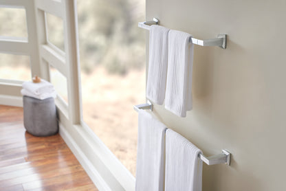 Vettis 24" Towel Bar lifestyle