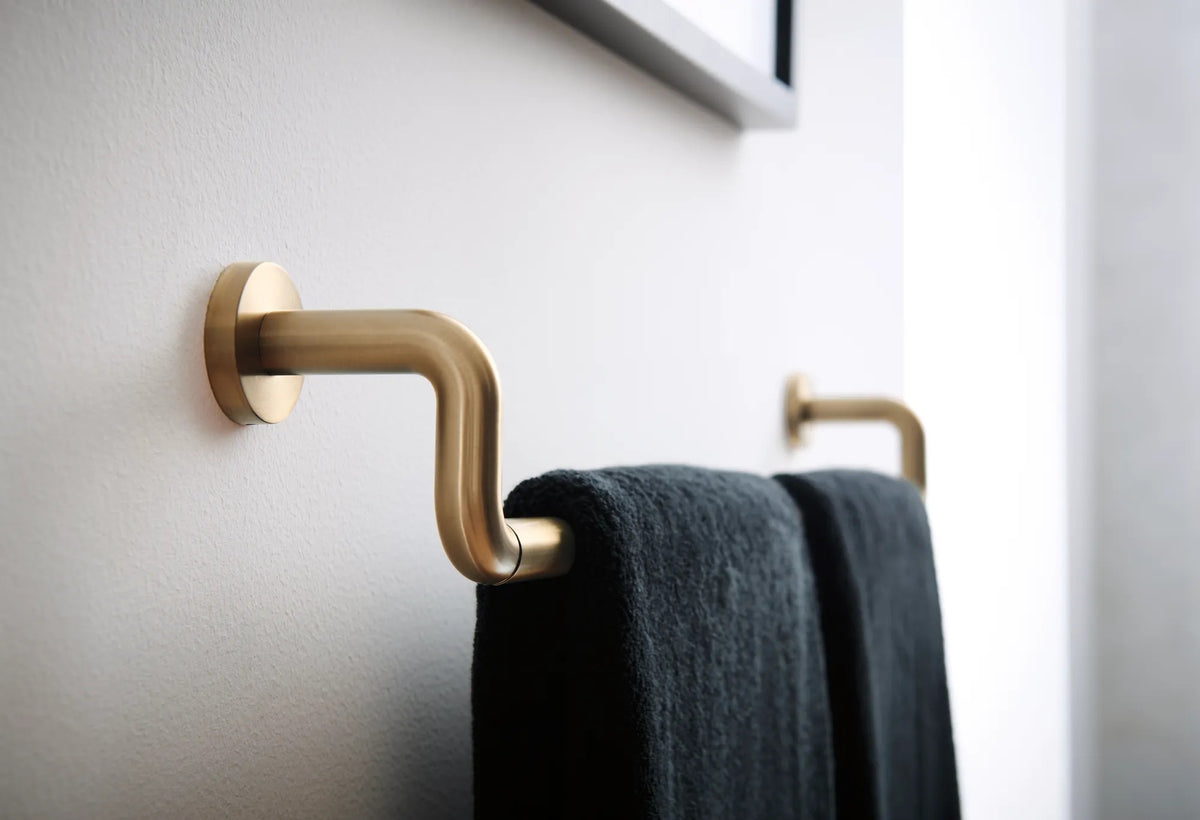 Litze 30" Towel Bar lifestyle