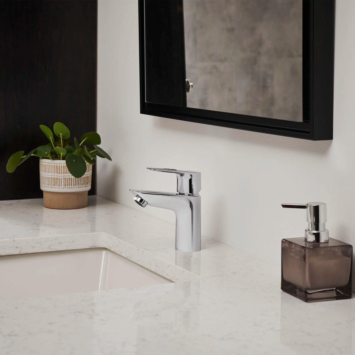 BauLoop Single Hole Single-Handle S-Size Bathroom Faucet 1.2 GPM