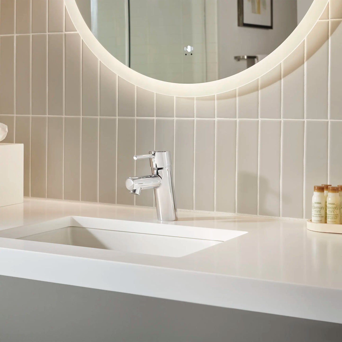 Grohe Single Hole Single-Handle S-Size Bathroom Faucet 4.5 L/min (1.2 gpm)