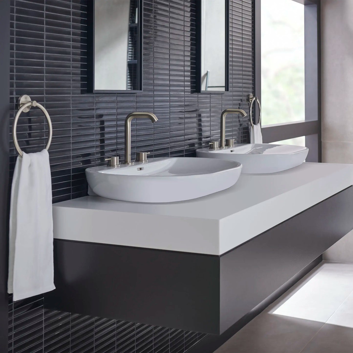 Grohe Essence New 8" Widespread 2-Handle M-Size Bathroom Faucet 4.5 L/Min (1.2 Gpm)