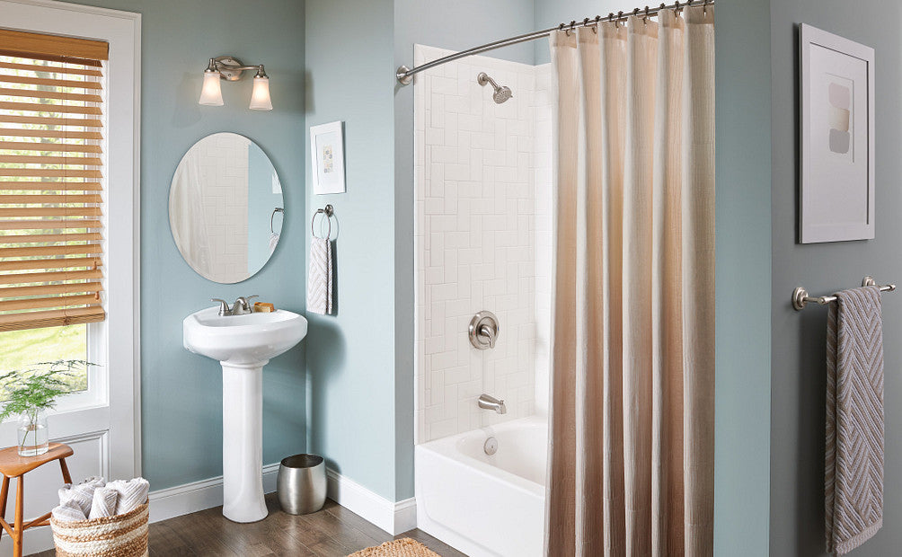 Moen Eva Chrome Bath Light