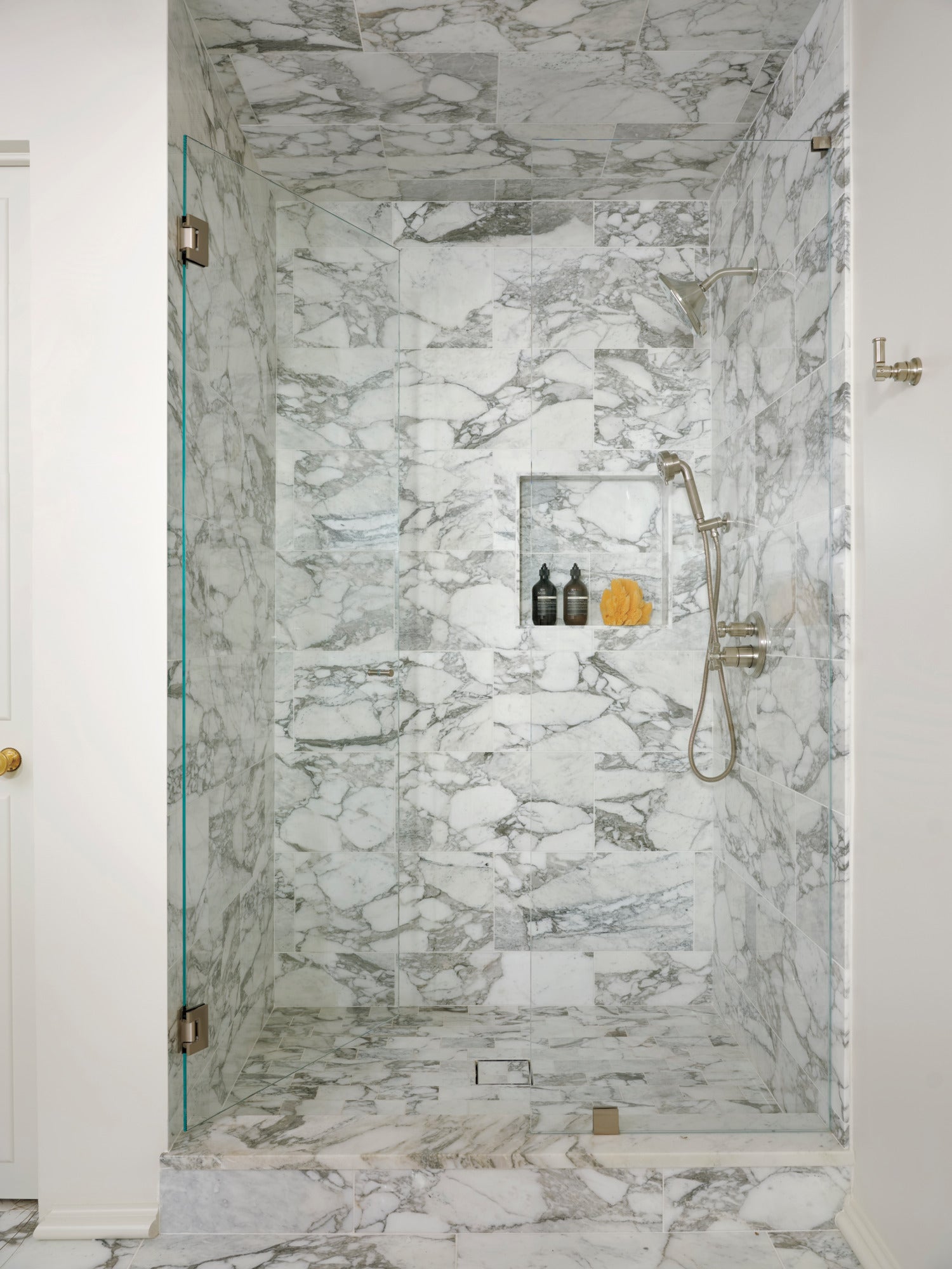 Litze Wall Mount Handshower with H2Okinetic Technology lifestyle