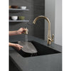 Delta Single Handle Pull-Down Kitchen Faucet with Touch2O Technology Technology