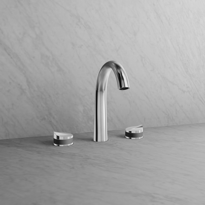 Baril 8" c/c lavatory faucet, drain included