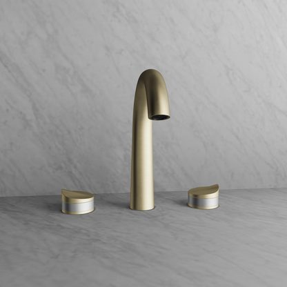 Baril 8" c/c lavatory faucet, drain included
