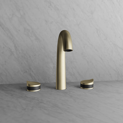 Baril 8" c/c lavatory faucet, drain included