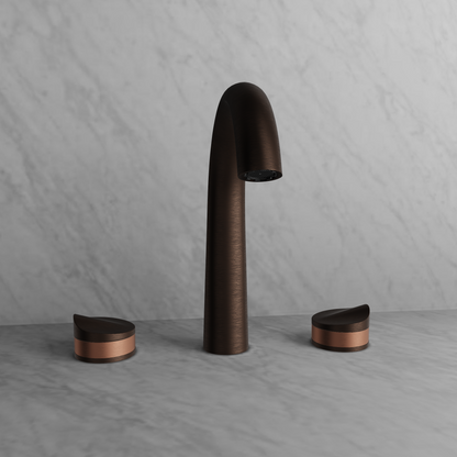 Baril 8" c/c lavatory faucet, drain included