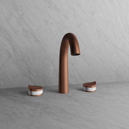 Baril 8" c/c lavatory faucet, drain included