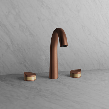 Baril 8" c/c lavatory faucet, drain included
