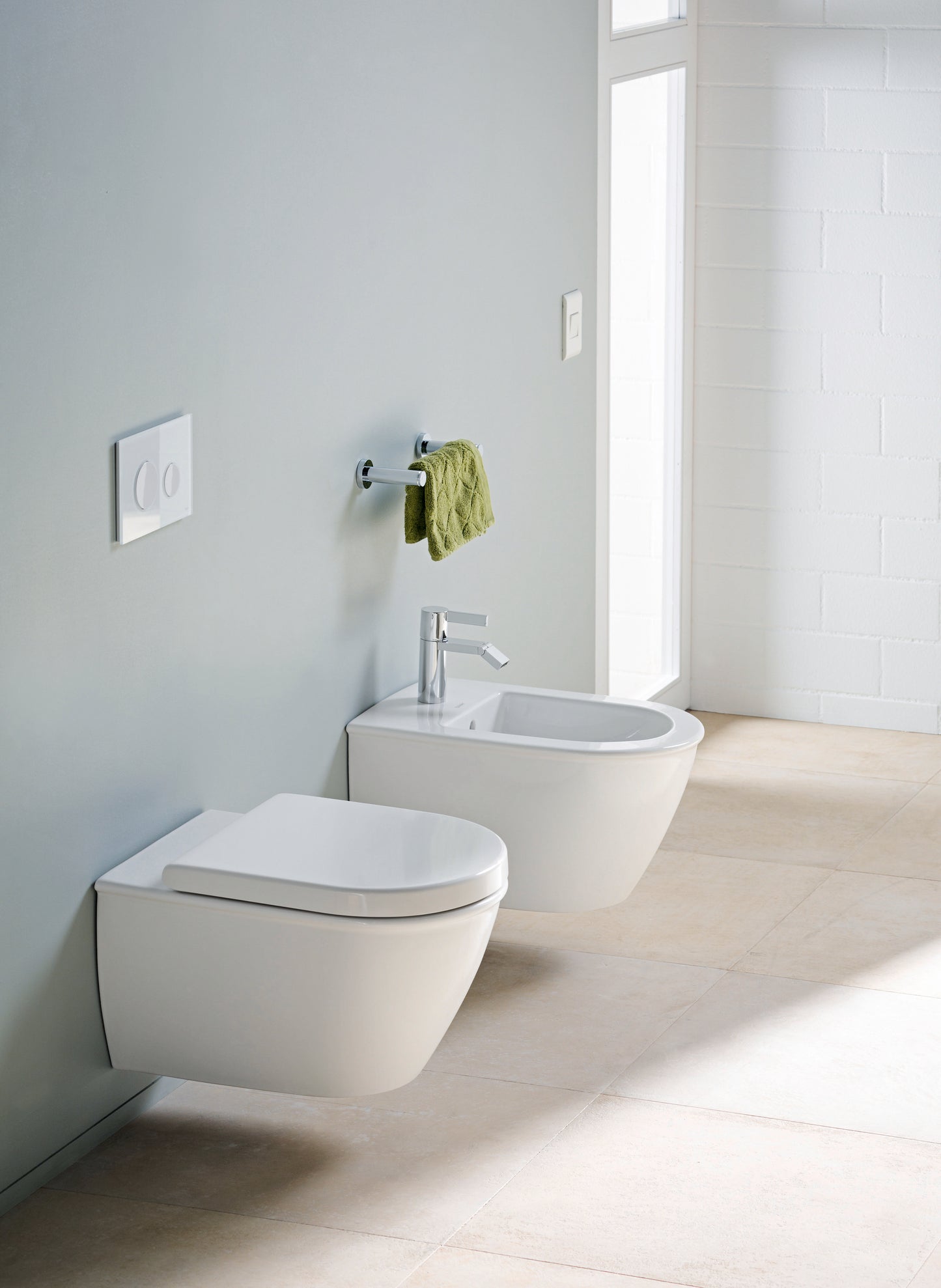 Duravit Darling New Wall-mounted bidet