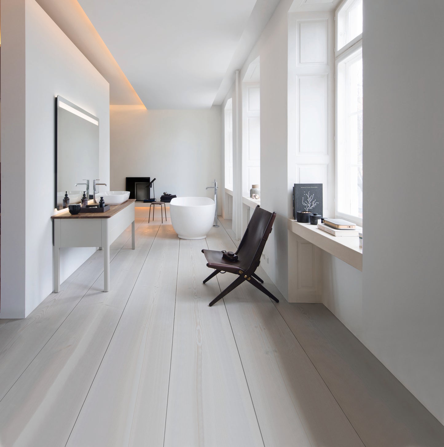 Duravit Luv Console vanity unit floorstanding