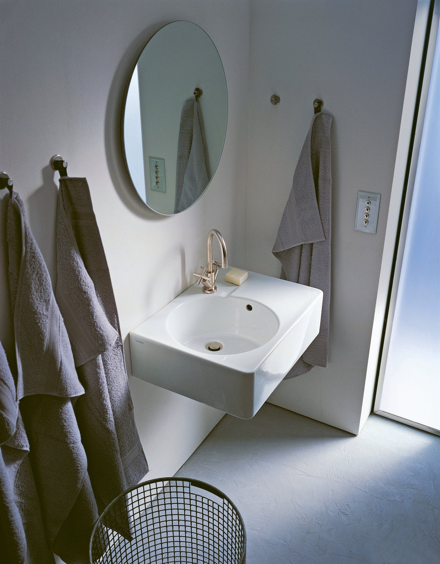 Duravit Duravit Design Classics Washbasin Scola