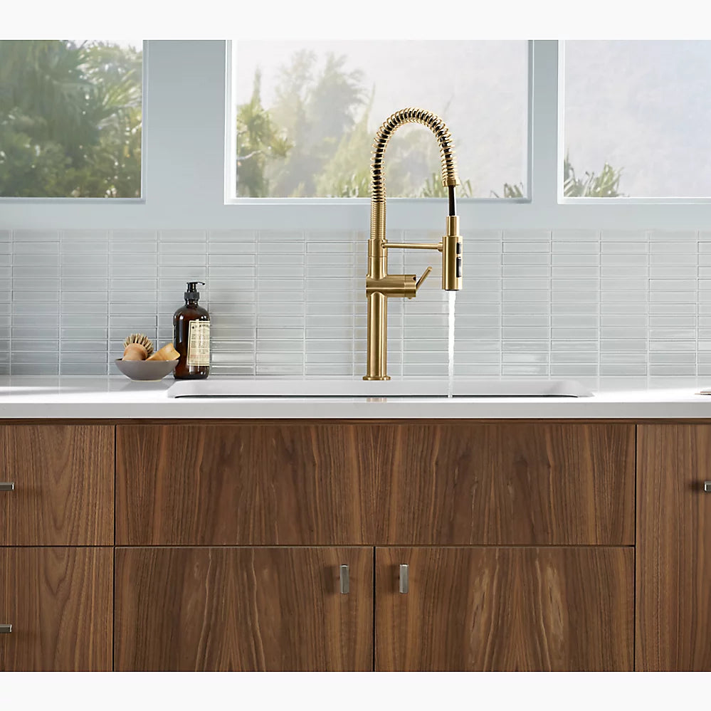 Kohler Semi-professional kitchen sink faucet with three-function sprayhead