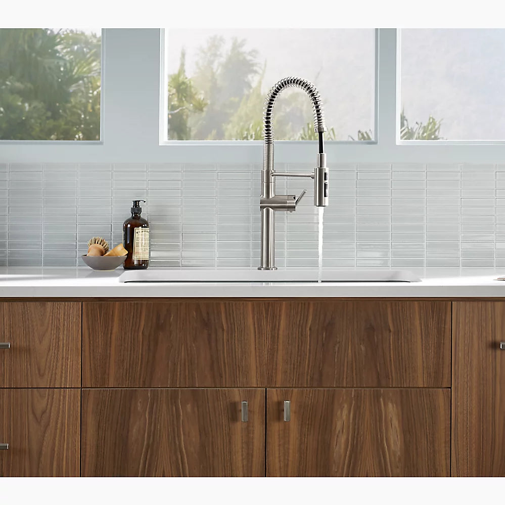 Kohler Semi-professional kitchen sink faucet with three-function sprayhead