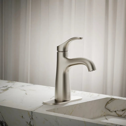 Simplice® Single-handle bathroom sink faucet, 0.5 gpm