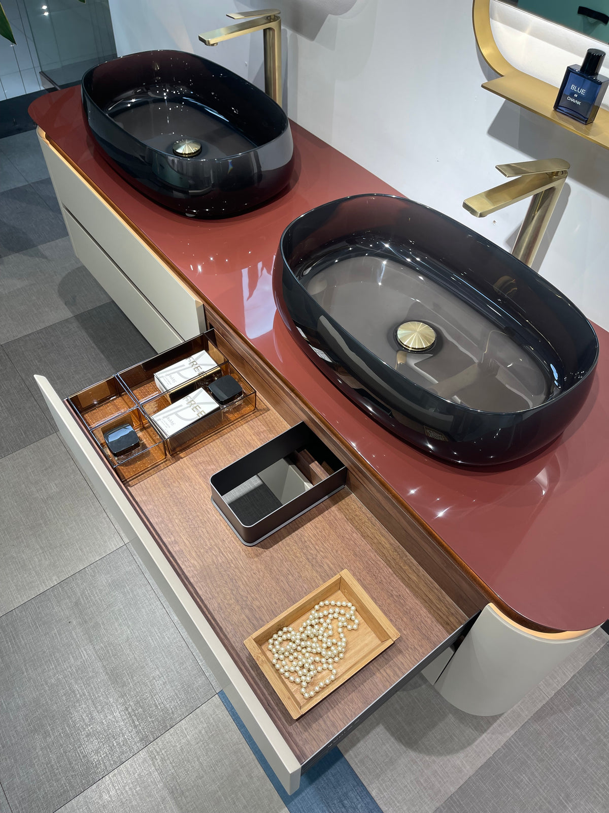 Godi Resin Vessel Sink