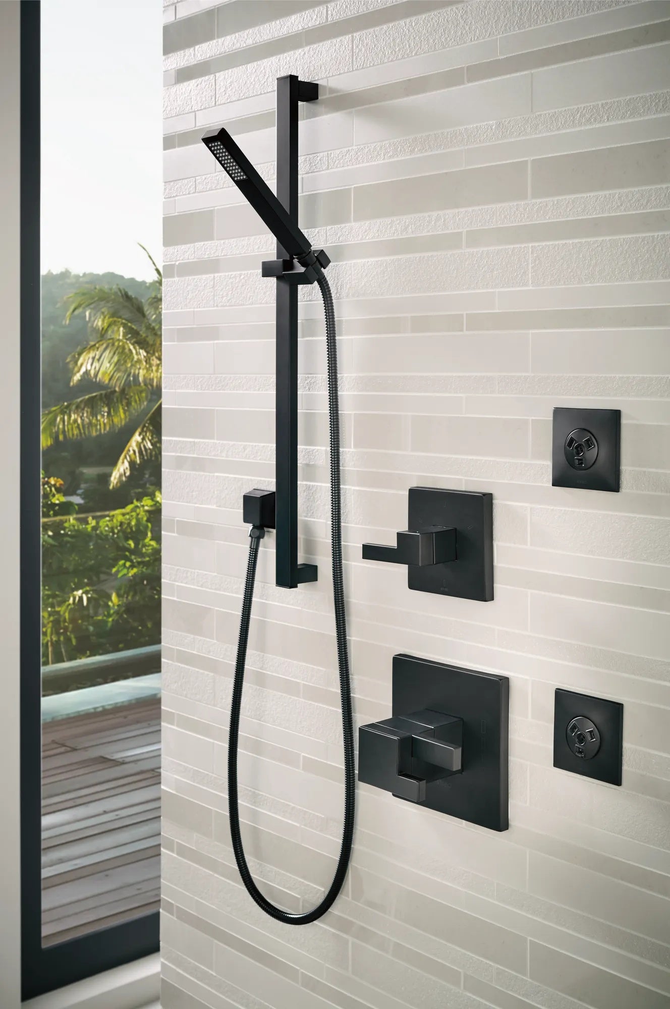 Siderna 6-Function Diverter Trim lifestyle