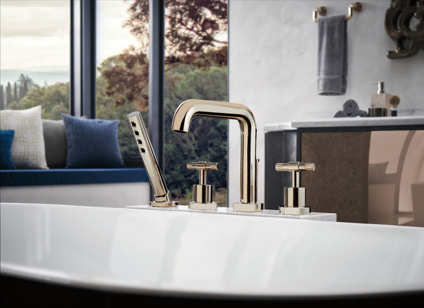 Litze Roman Tub with Handshower - Less Handles lifestyle