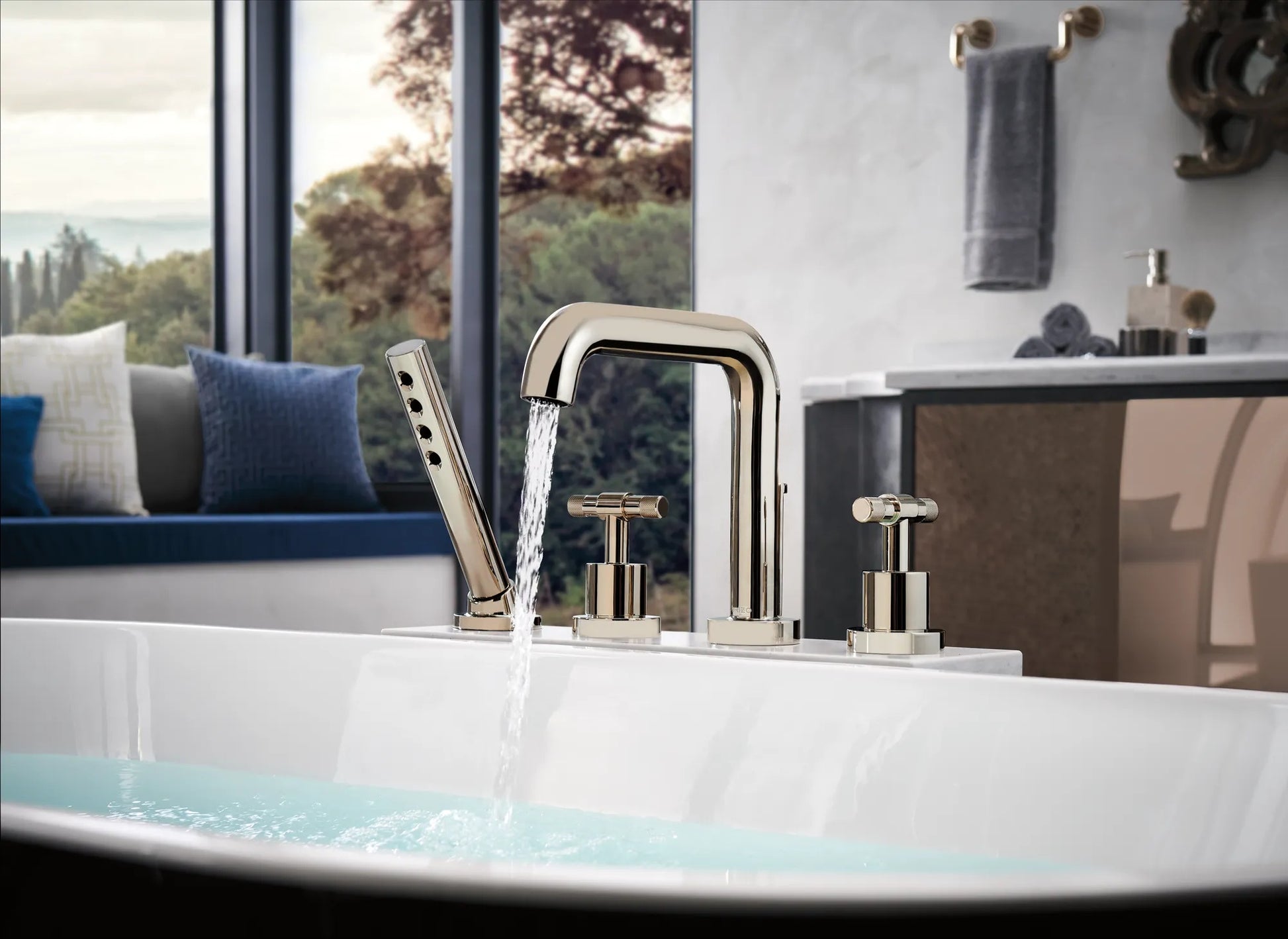 Litze Roman Tub with Handshower - Less Handles lifestyle