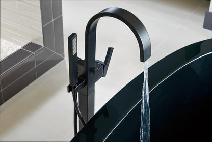 Siderna Single-Handle Freestanding Tub Filler lifestyle