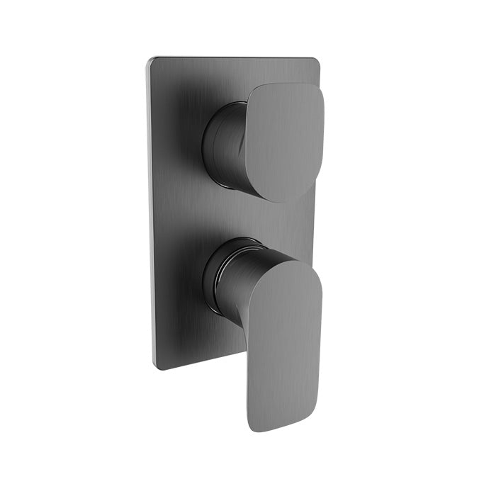 Baril Complete pressure balanced shower control valve with 2-way diverter