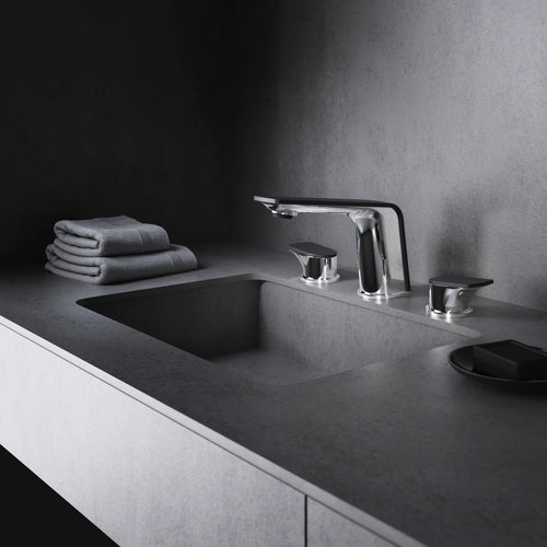 Baril 8" c/c lavatory faucet, drain included